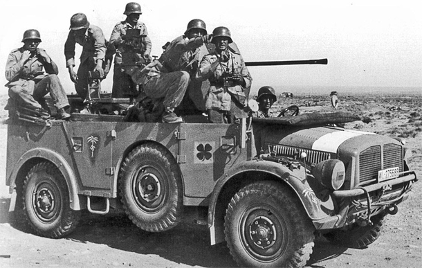 Kanon Flak 38 na podvozku automobilu Horch 108, neoficiální přestavba