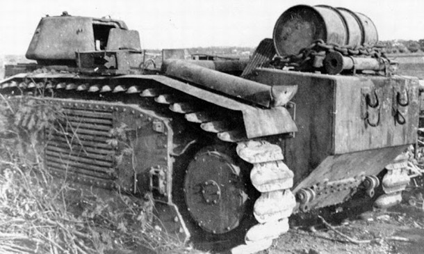 plamenometný tank PzKpfw B2 (Flamm)