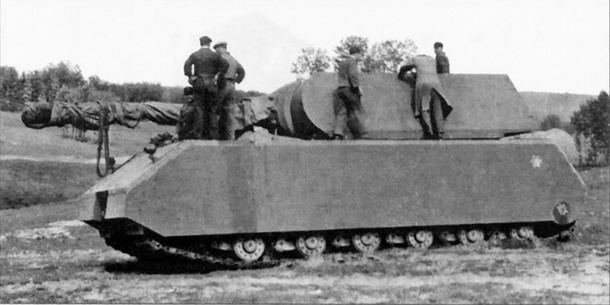super-heavy tank Maus