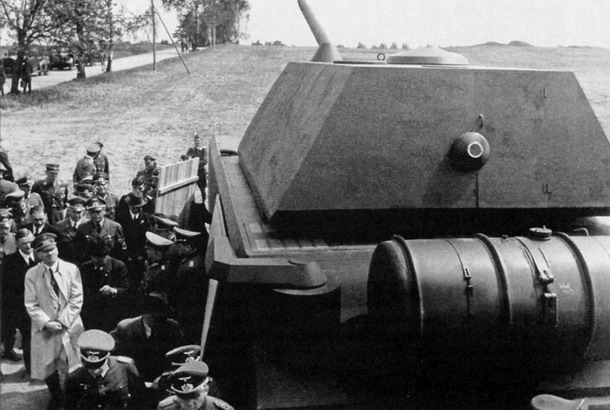 super-heavy tank Maus