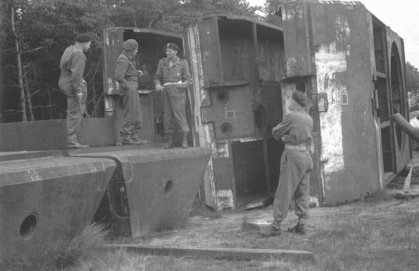 super-heavy tank Maus
