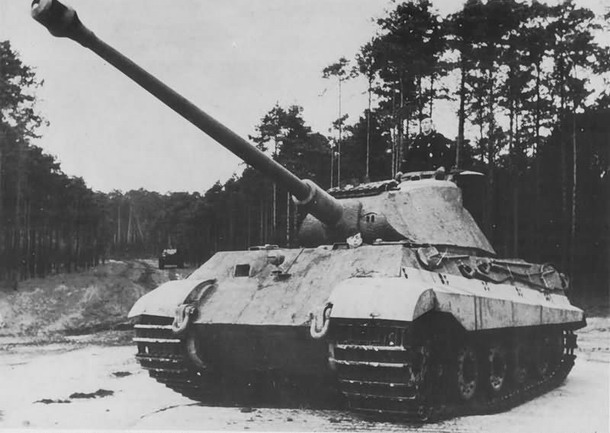 tank PzKpfw VI Ausf.B Tiger II