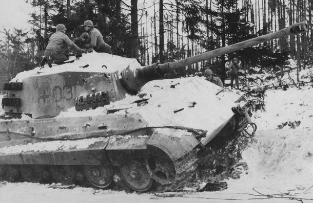 tank PzKpfw VI Ausf.B Tiger II