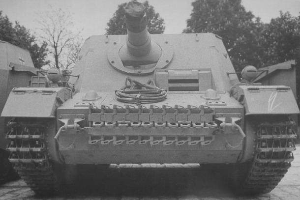 Sturmpanzer Brummbär