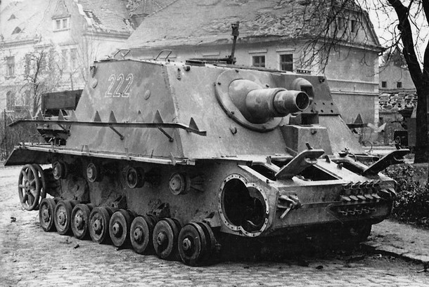 Sturmpanzer Brummbär