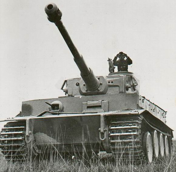 tank PzKpfw VI Tiger