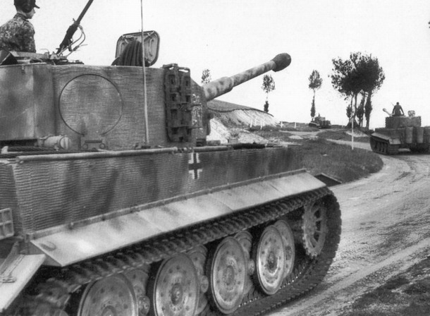 tank PzKpfw VI Tiger